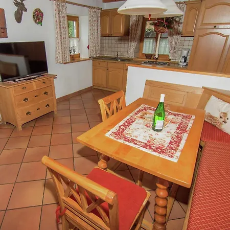 Alluring In With Whirlpool Vakantiehuis *