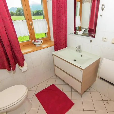 Dom wakacyjny Alluring In With Whirlpool Übersee