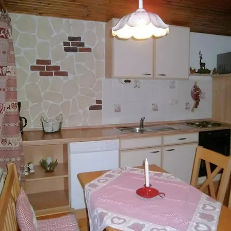 Holiday home Alluring In With Whirlpool Ubersee