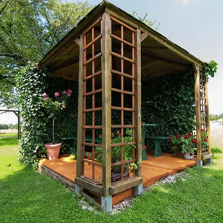 Holiday home Alluring In With Whirlpool