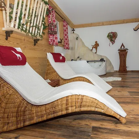 Alluring In With Whirlpool Holiday home Ubersee