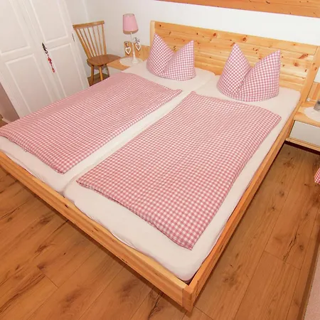 Holiday home Alluring In With Whirlpool