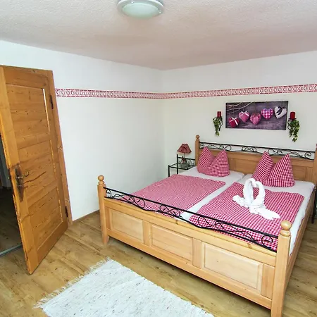 Holiday home Alluring In With Whirlpool
